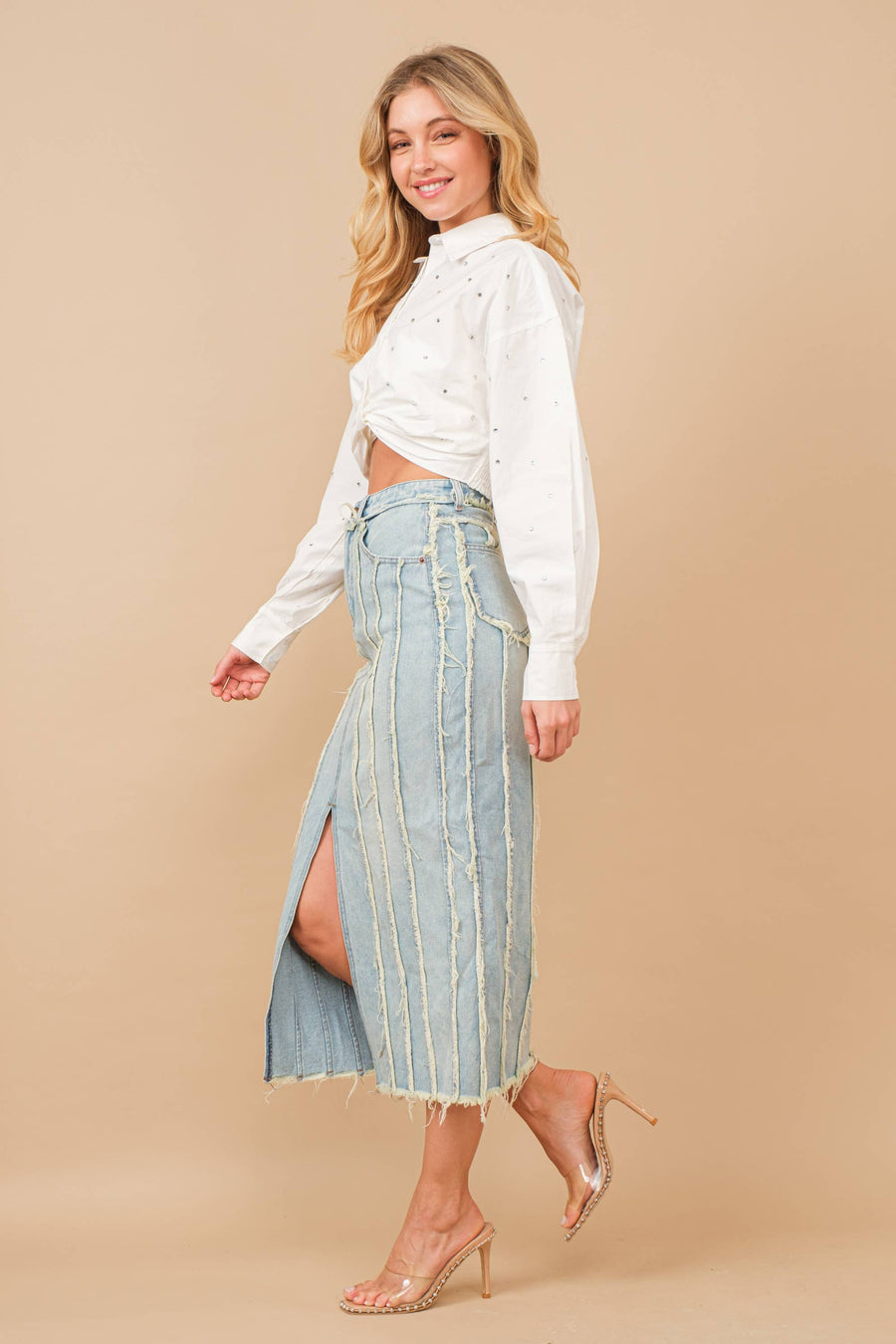 Distressed Seam Slit at Front Maxi Denim Skirt: Light Wash