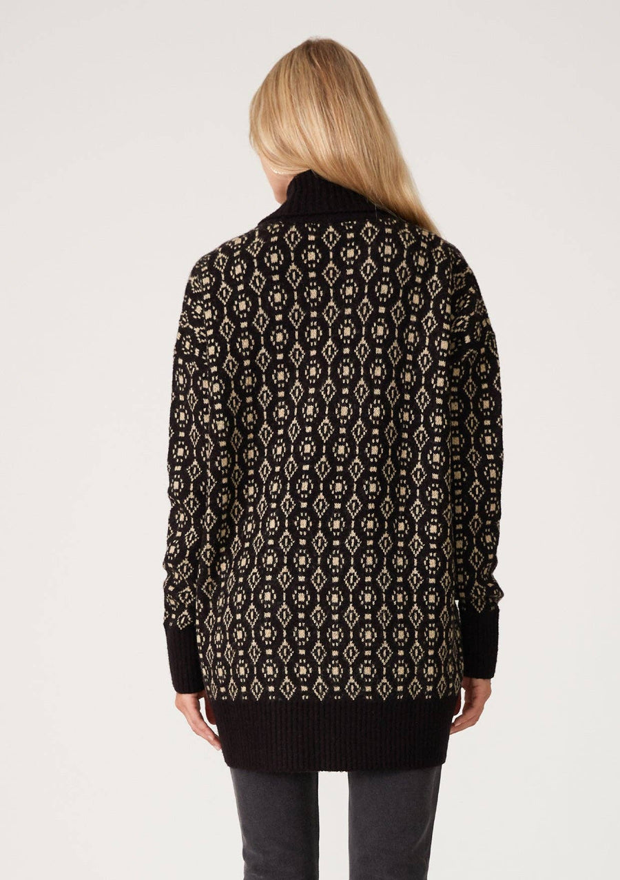 Geo Jacquard Long Sleeve Cardigan: Black/Taupe